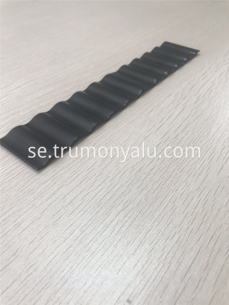 Black Serpentine Tube For Cylindrical Battery Cells01